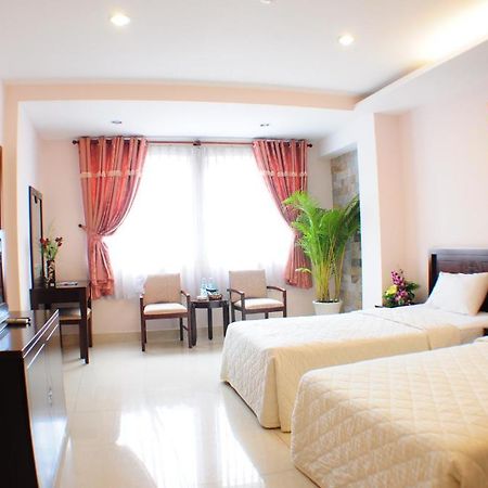 Phuoc Loc Tho 1 Hotel Хошимин Экстерьер фото
